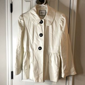 Coat By Chaus beautiful! Size 10 cream/ white EUC